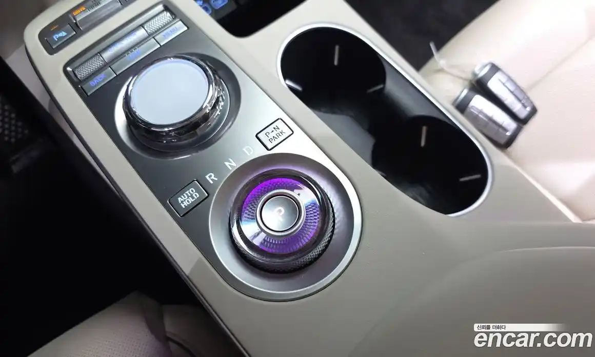 Genesis GV70 2023 2.5 гидро в Москве № 1278296, фото 8