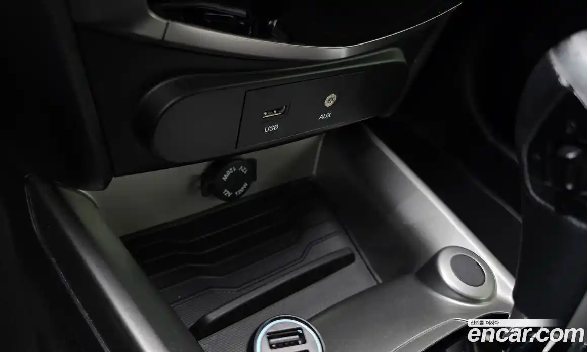 SsangYong TIBOLI 2015 1.6 Автомат в Москве № 1278434, фото 17