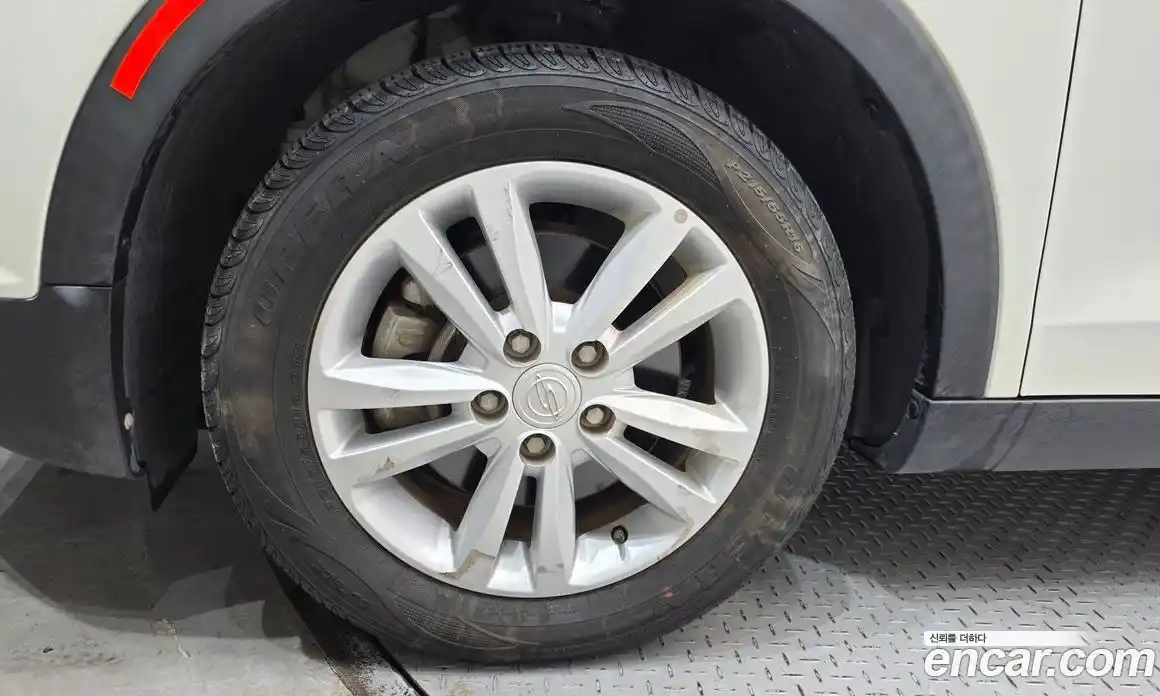 SsangYong TIBOLI 2015 1.6 Автомат в Москве № 1278434, фото 5