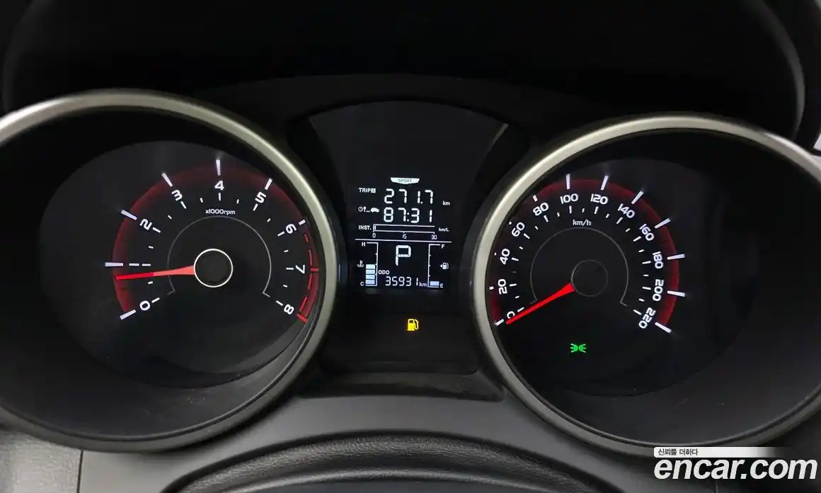 SsangYong TIBOLI 2015 1.6 Автомат в Москве № 1278434, фото 8