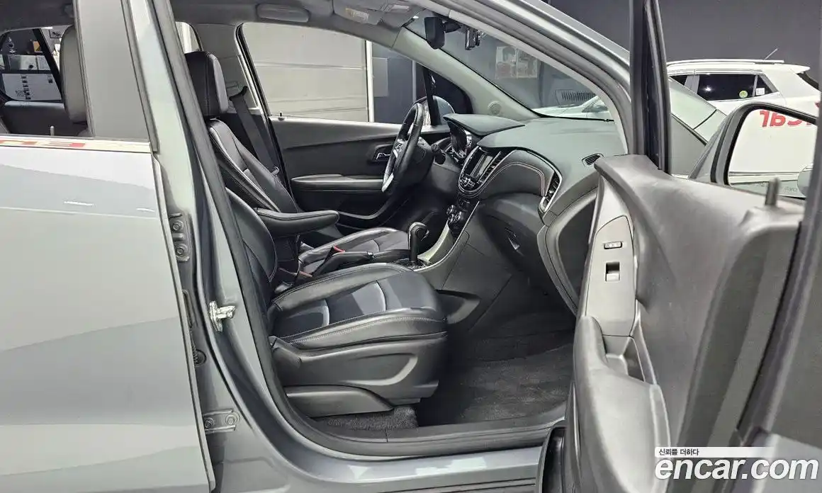 Chevrolet Trax 2018 1.4 гидро в Москве № 1278684, фото 11