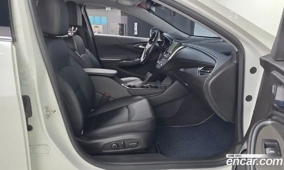 Chevrolet Malibu 2016 2.0 Автомат в Москве № 1278782, фото 11