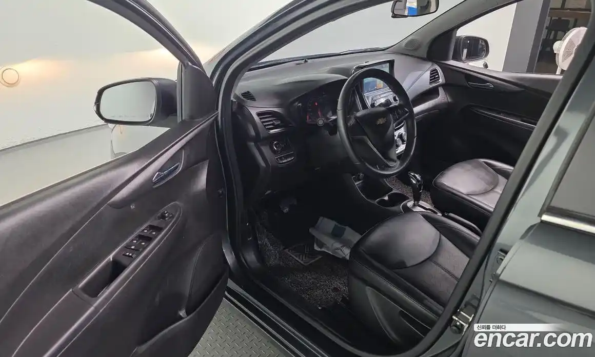 Chevrolet Spark 2016 1.0 гидро в Москве, фото 11