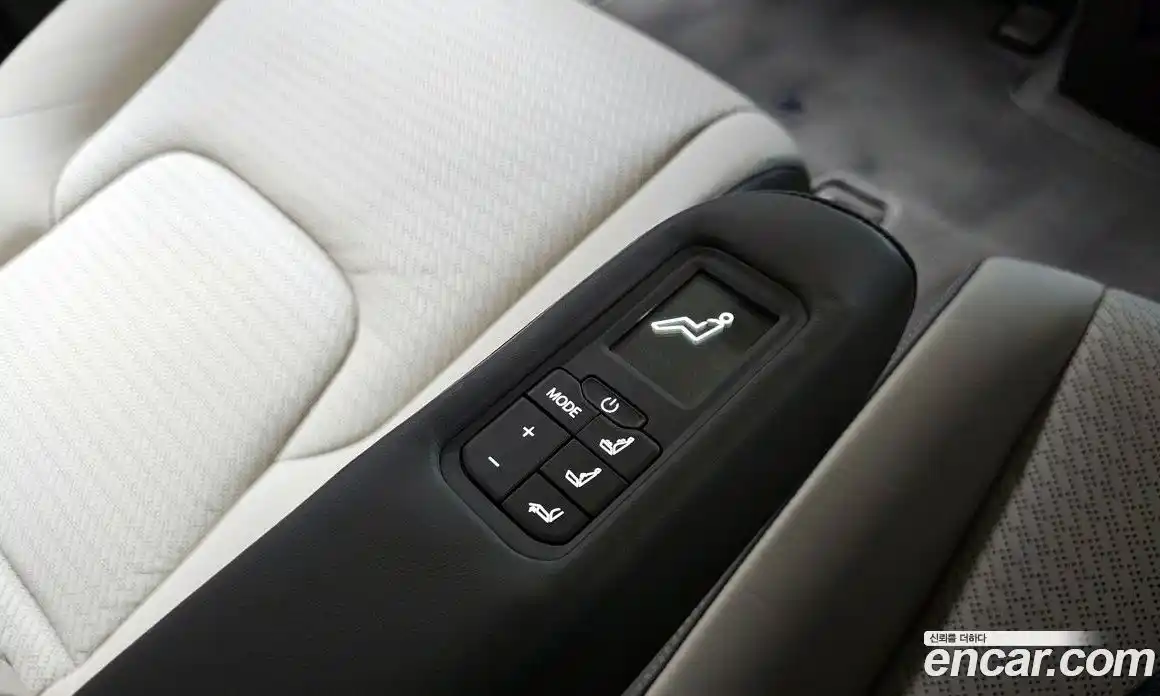 Kia Canival 2024 3.5 гидро в Москве № 1279381, фото 18