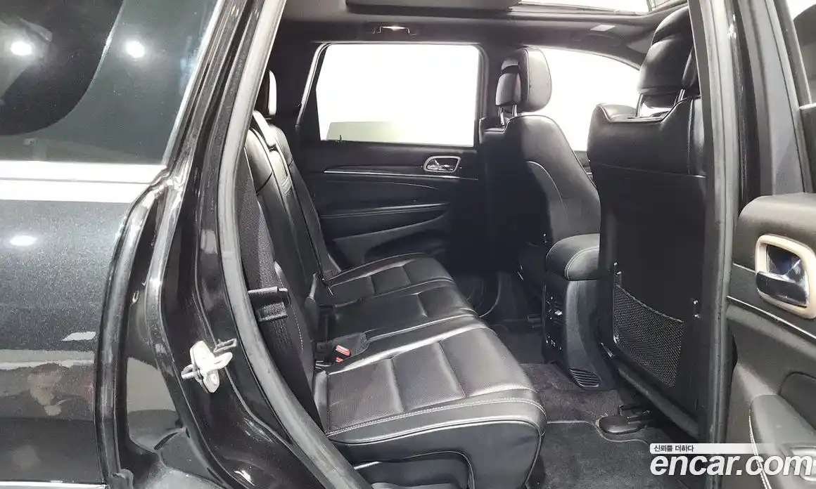 Jeep Cherokee 2015 3.0 гидро в Москве № 1279586, фото 11