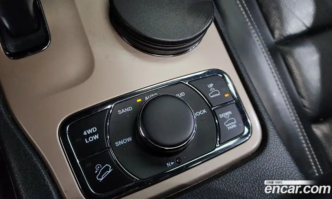 Jeep Cherokee 2015 3.0 гидро в Москве № 1279586, фото 18