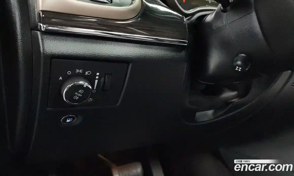 Jeep Cherokee 2015 3.0 гидро в Москве № 1279586, фото 20