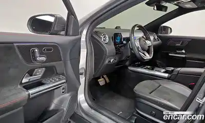 Mercedes-Benz GLA-Class 2020 2.0 гидро в Москве № 1279918, миниатюра 11