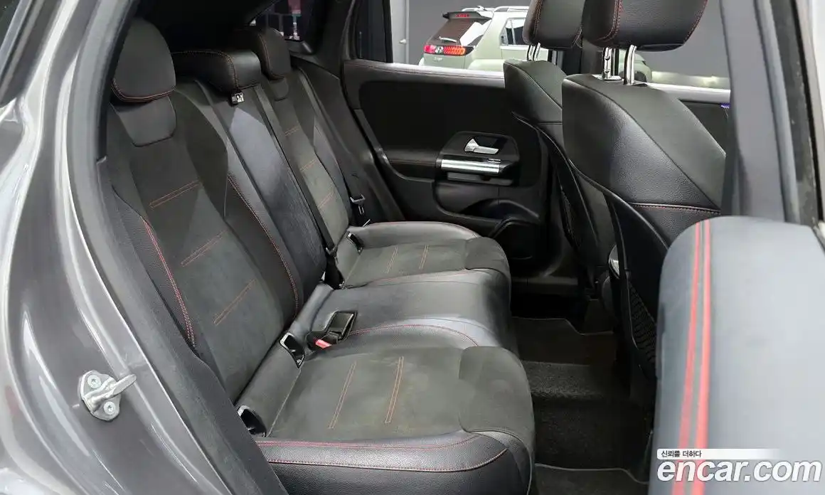 Mercedes-Benz GLA-Class 2020 2.0 гидро в Москве № 1279918, фото 12