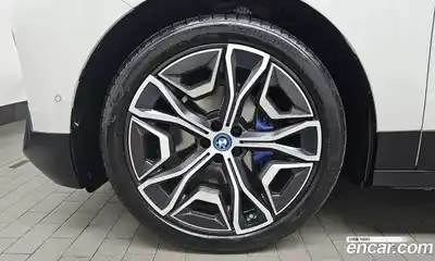 BMW iX 2024 0.3 гидро в Москве № 1280152, миниатюра 5