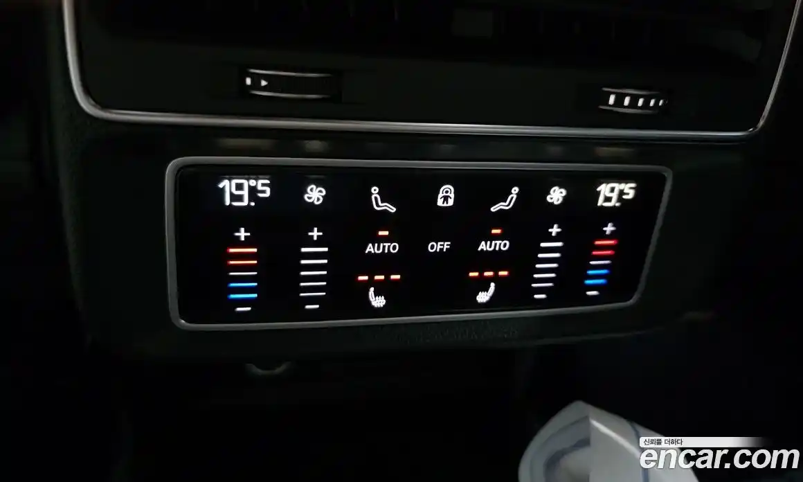 Audi Q8 2021 3.0 гидро в Москве № 1280194, фото 18