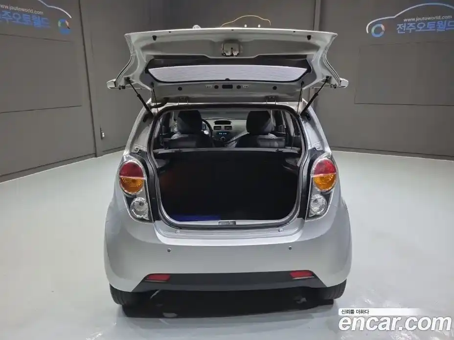 Chevrolet Matiz 2010 1.0 Автомат в Москве № 1280245, фото 17