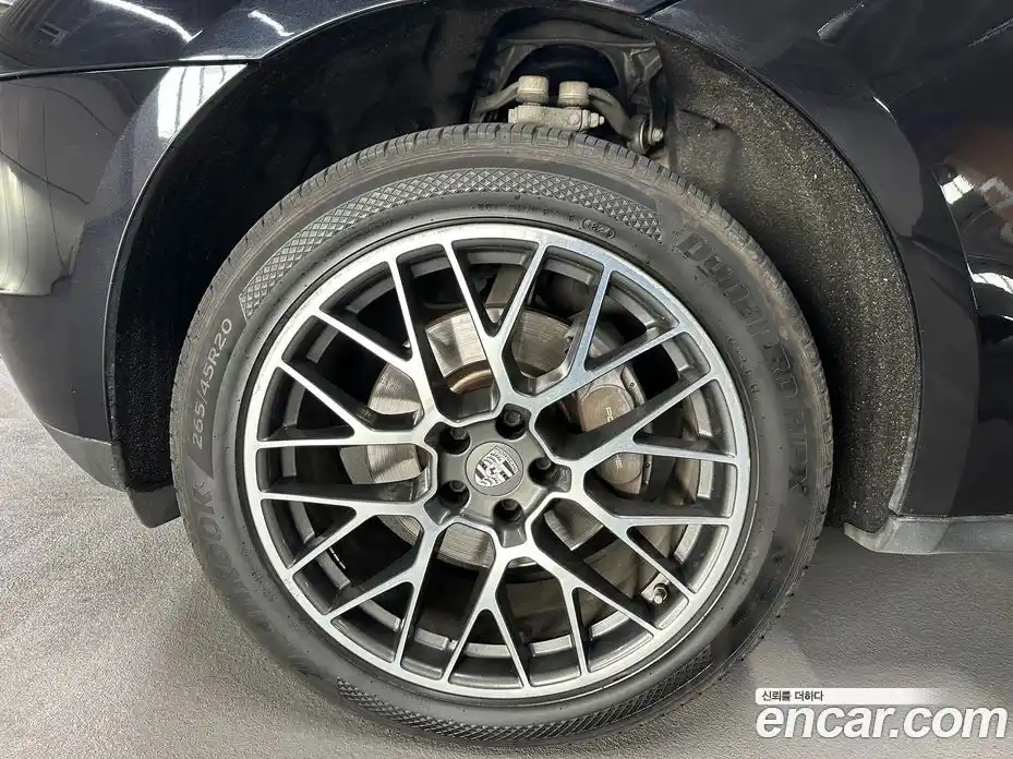 Porsche Macan 2018 2.0 гидро в Москве № 1280723, фото 18