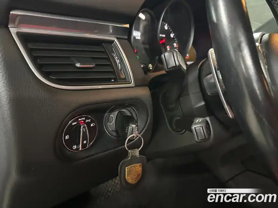 Porsche Macan 2018 2.0 гидро в Москве № 1280723, фото 20