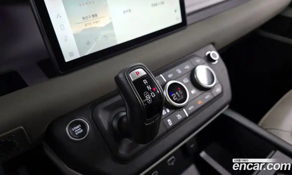 Land Rover Defender 2021 3.0 гидро в Москве № 1280891, фото 9