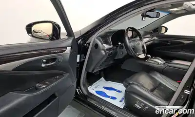 Lexus LS 2017 5.0 гидро в Москве № 1281403, миниатюра 10
