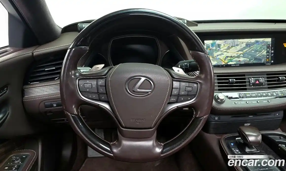 Lexus LS 2018 3.5 гидро в Москве № 1281404, фото 13