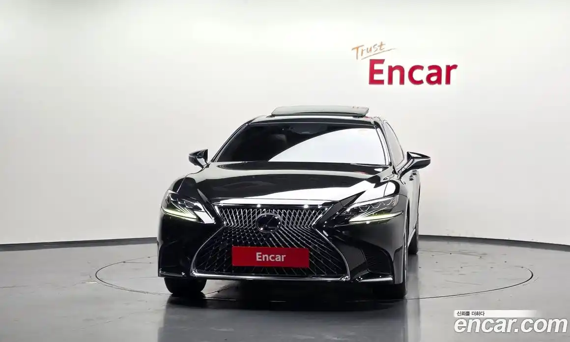 Lexus LS 2018 3.5 гидро в Москве № 1281404, фото 3