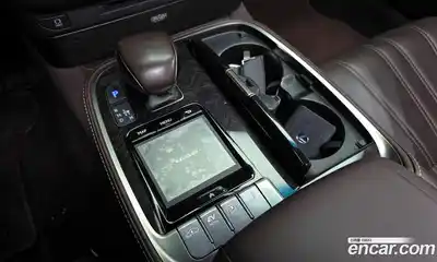 Lexus LS 2018 3.5 гидро в Москве № 1281404, миниатюра 9