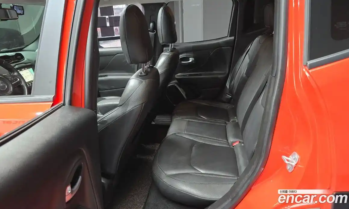 Jeep Renegade 2019 2.4 гидро в Москве № 1281879, фото 13