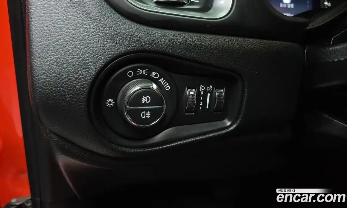 Jeep Renegade 2019 2.4 гидро в Москве № 1281879, фото 17