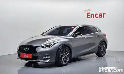 Infiniti Q30, 2017
