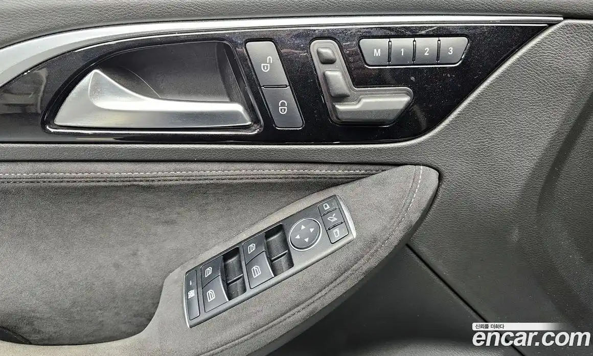 Infiniti Q30 2017 2.0 гидро в Москве № 1283626, фото 14