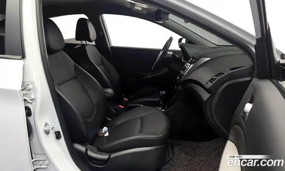 Hyundai Accent 2018 1.4 гидро в Москве № 1288449, фото 11
