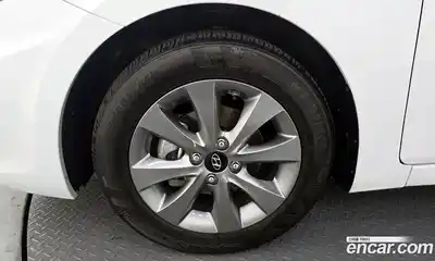 Hyundai Accent 2018 1.4 гидро в Москве № 1288449, миниатюра 5