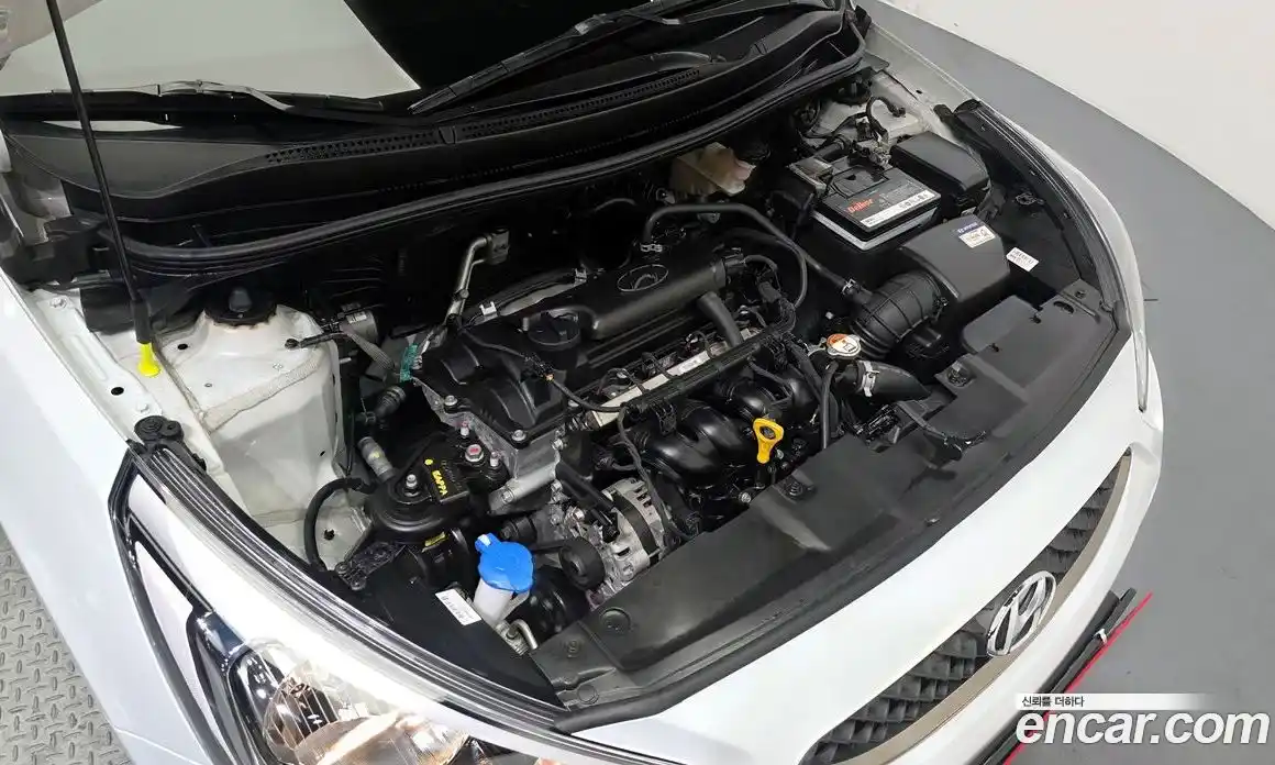 Hyundai Accent 2018 1.4 гидро в Москве № 1288449, фото 6