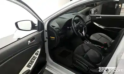 Hyundai Accent 2018 1.4 гидро в Москве № 1288449, миниатюра 10