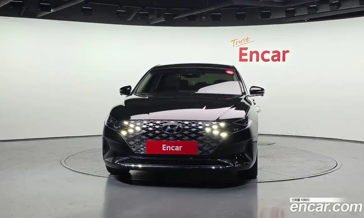 Hyundai Grandeur 2022 2.5 Автомат в Москве № 1288648, фото 3