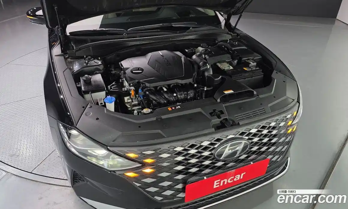 Hyundai Grandeur 2022 2.5 Автомат в Москве № 1288648, фото 6