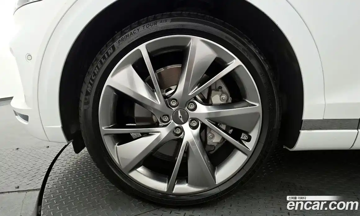 Genesis GV70 2024 2.5 Автомат в Москве № 1289118, фото 4