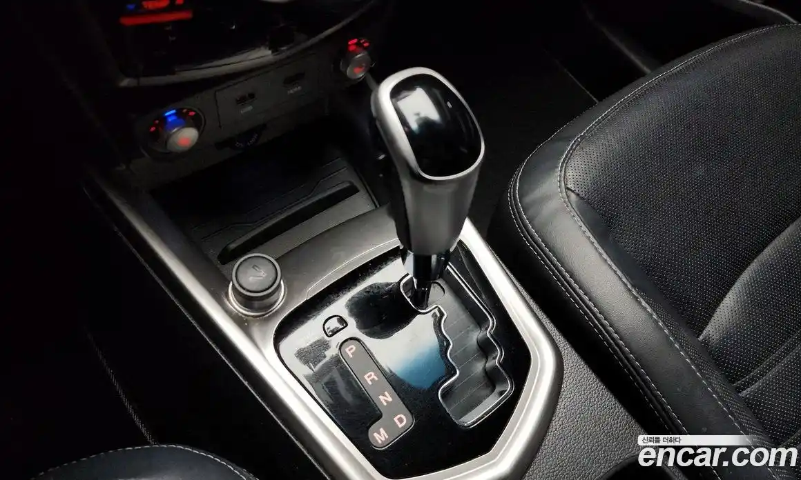 SsangYong TIBOLI 2015 1.6 Автомат в Москве № 1289261, фото 9