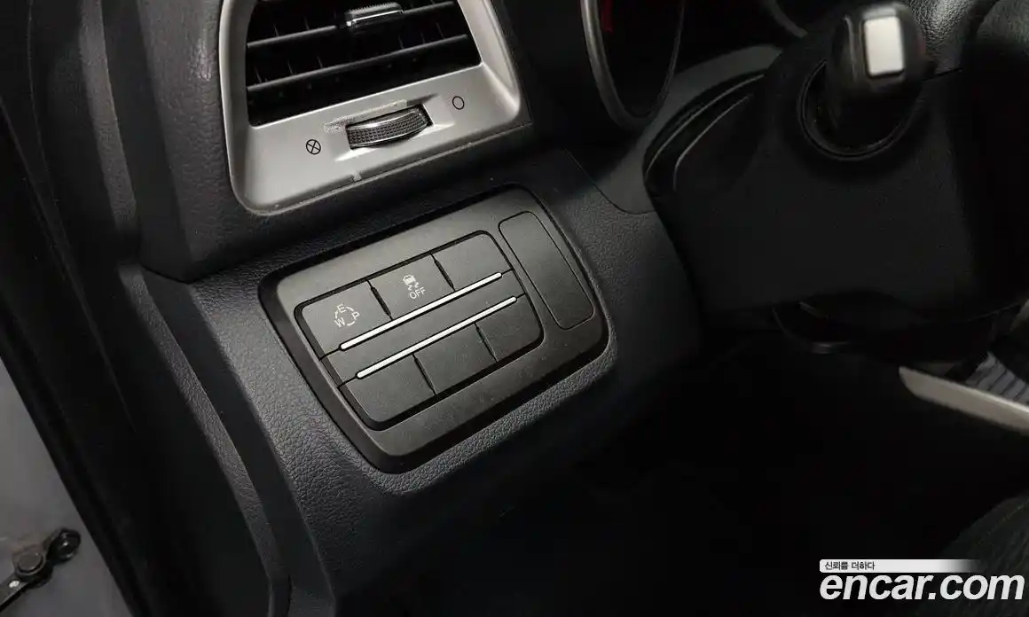 SsangYong TIBOLI 2015 1.6 Автомат в Москве № 1289320, фото 16