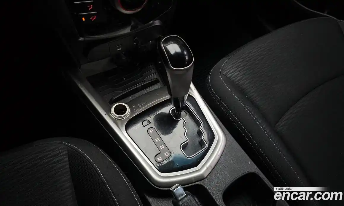 SsangYong TIBOLI 2015 1.6 Автомат в Москве № 1289320, фото 9