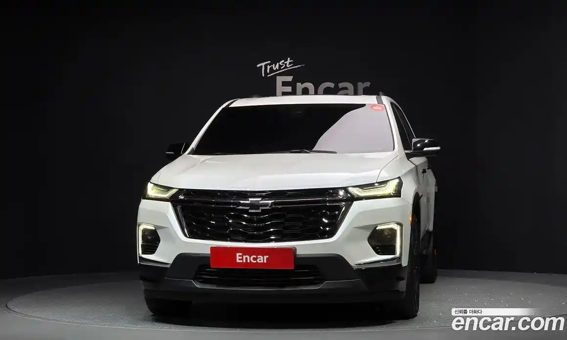 Chevrolet Traverse 2023 3.6 Автомат в Москве № 1289914, фото 3