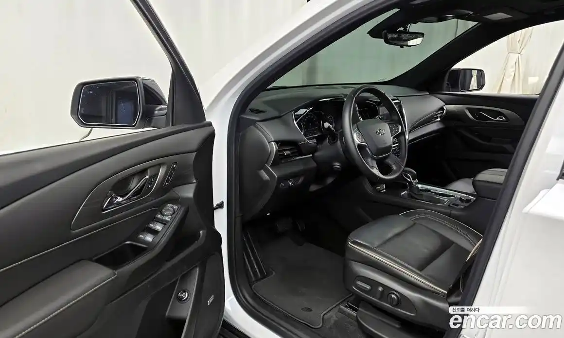 Chevrolet Traverse 2023 3.6 Автомат в Москве № 1289914, фото 10