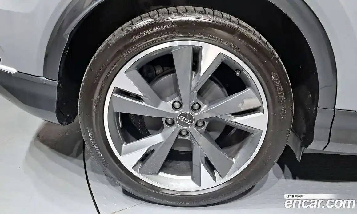 Audi Q4 e-tron 2023 0.2 гидро в Москве № 1291696, фото 5