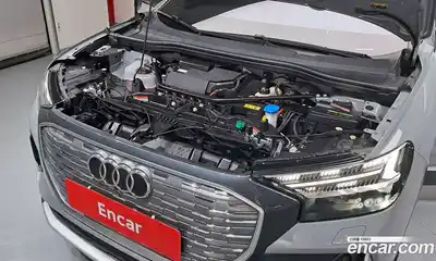 Audi Q4 e-tron 2023 0.2 гидро в Москве № 1291696, миниатюра 6