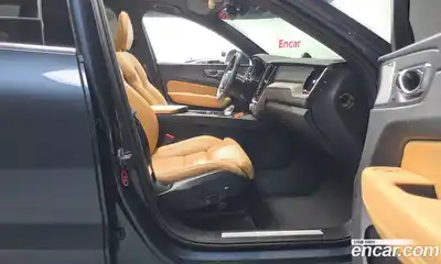 Volvo XC60 2021 2.0 гидро в Москве № 1292135, миниатюра 11