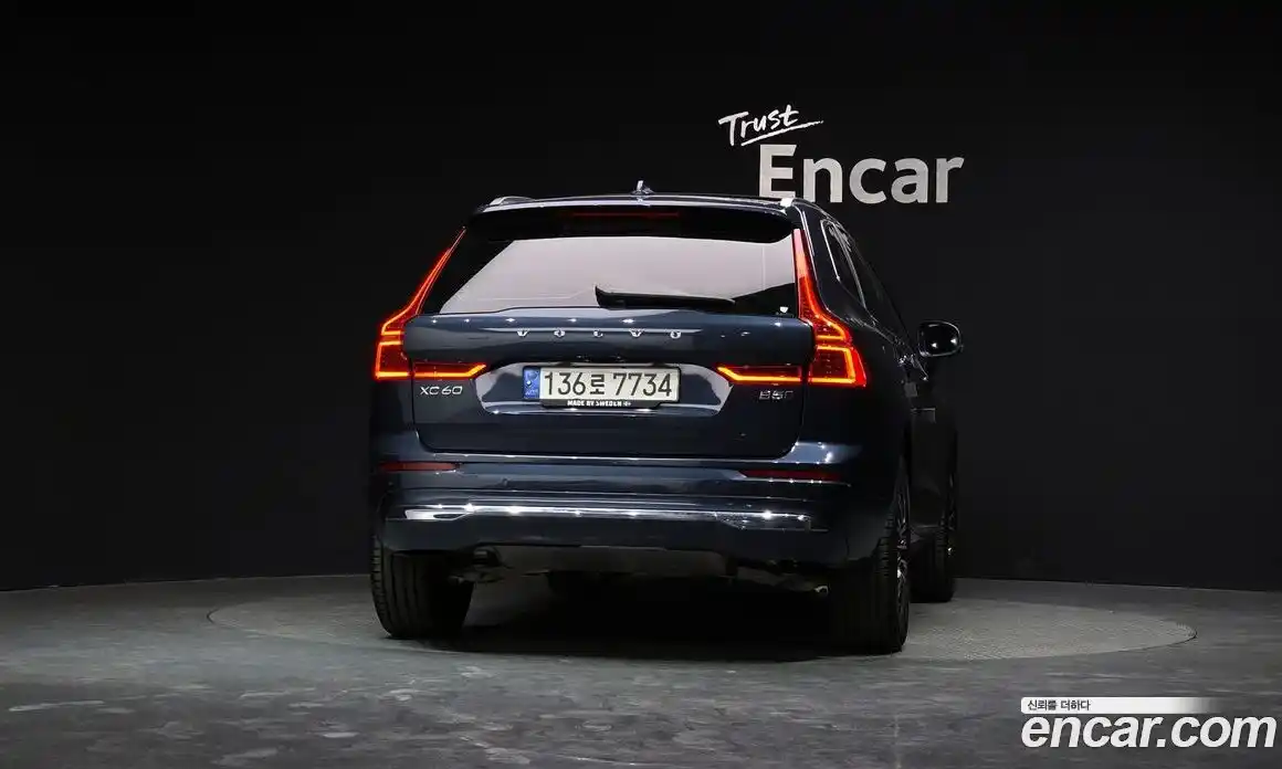 Volvo XC60 2021 2.0 гидро в Москве № 1292135, фото 4