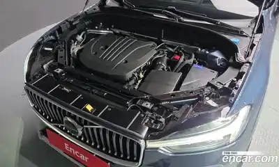 Volvo XC60 2021 2.0 гидро в Москве № 1292135, миниатюра 6