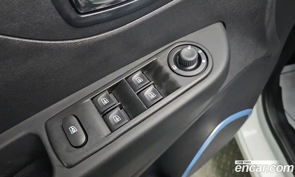 Renault QM3 2017 1.5 гидро в Москве № 1292188, фото 13