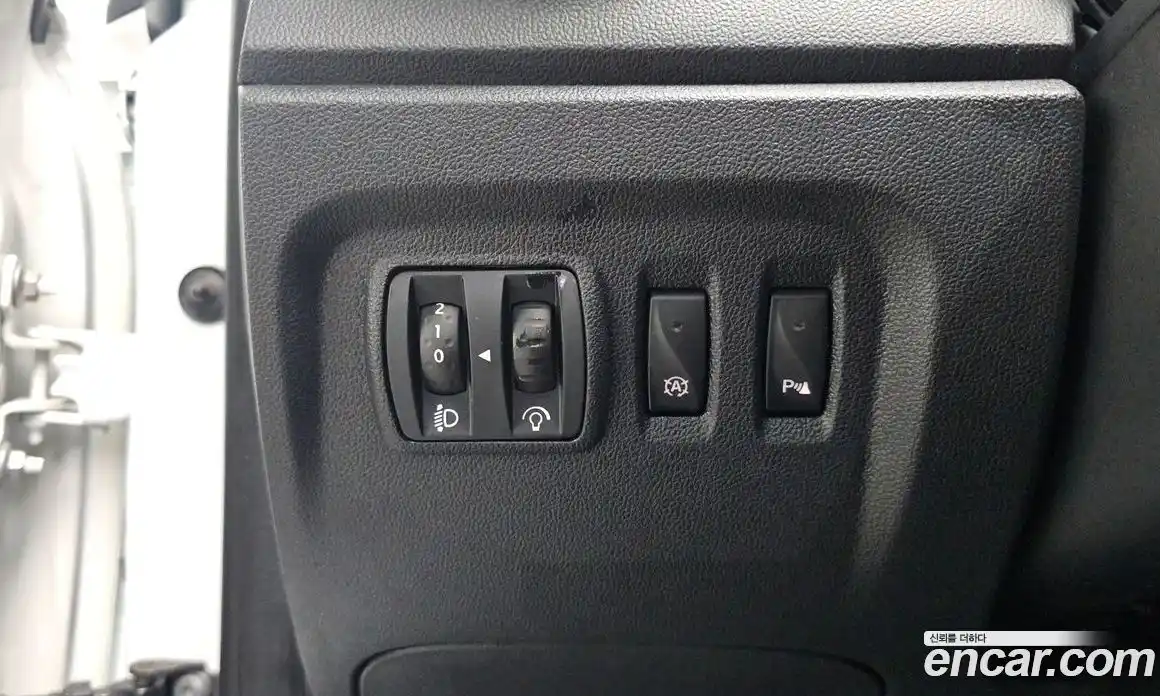 Renault QM3 2017 1.5 гидро в Москве № 1292188, фото 14