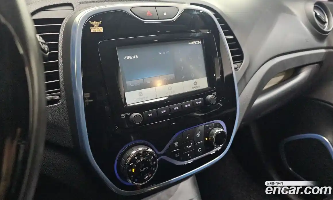 Renault QM3 2017 1.5 гидро в Москве № 1292188, фото 17