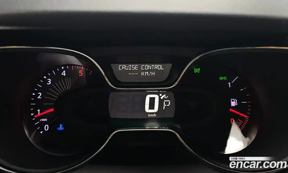 Renault QM3 2017 1.5 гидро в Москве № 1292188, фото 8