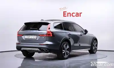 Volvo V60 2020 2.0 гидро в Москве № 1292283, миниатюра 2