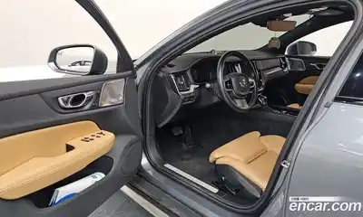 Volvo V60 2020 2.0 гидро в Москве № 1292283, миниатюра 10